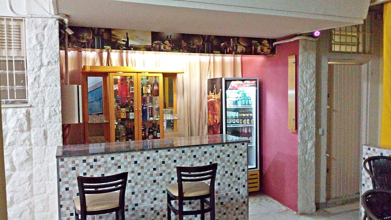 Yellow House Internacional *