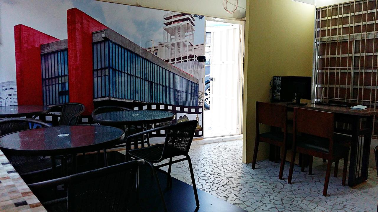 Yellow House Internacional Albergue